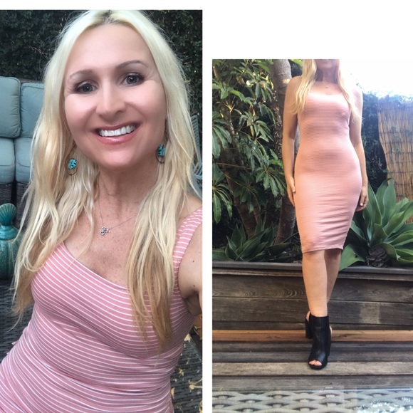 🤩Haute Pink Striped Midi Dress🌟 - Picture 2 of 2